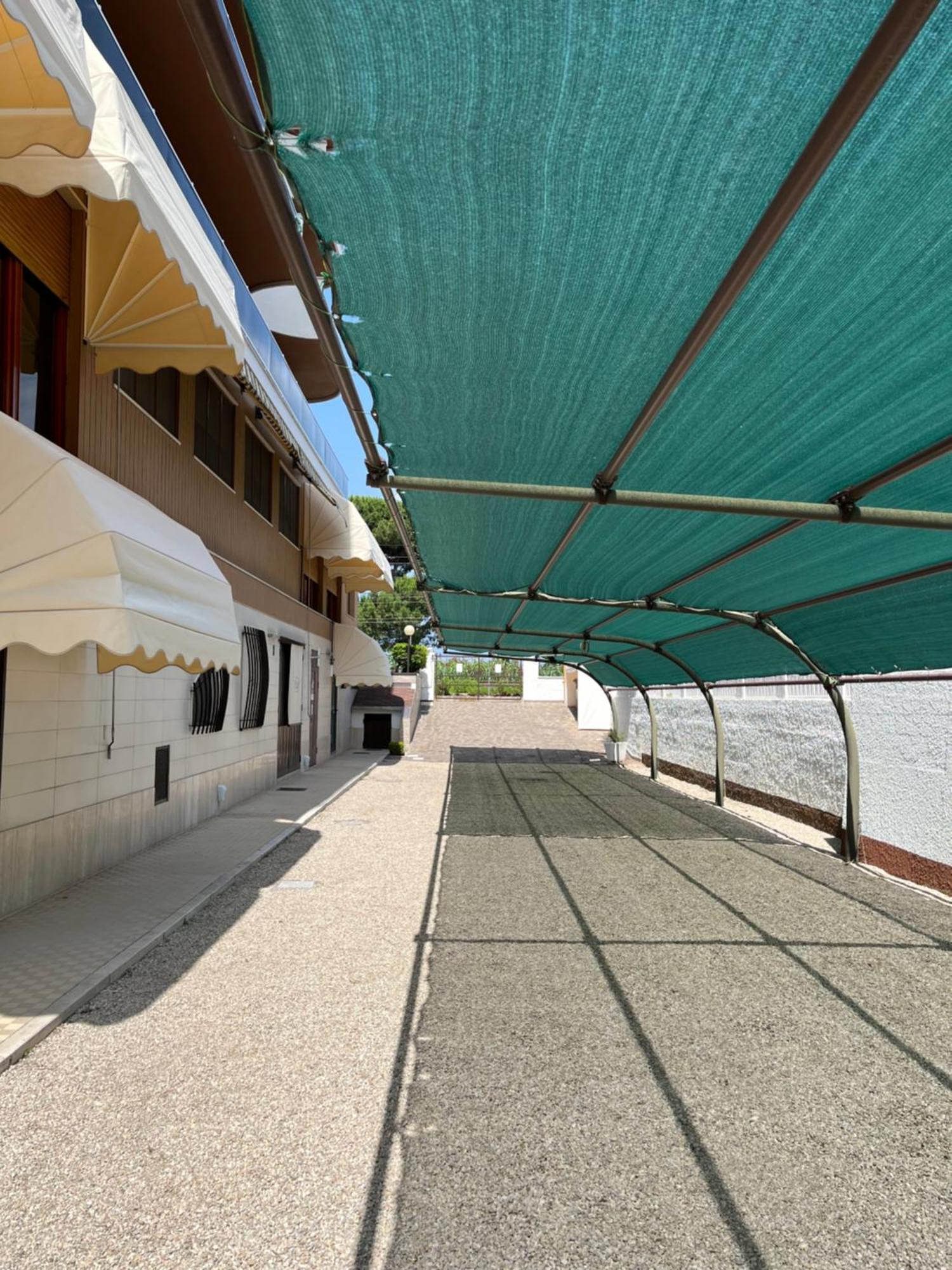 Hotel Astoria Pineto Exterior photo